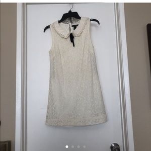Lace dress with Peter Pan collar